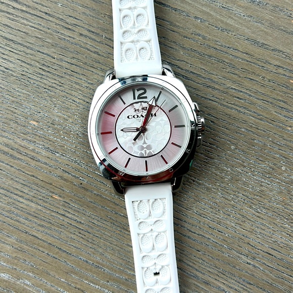 Coach Ladie's Watch White - Picture 1 of 4